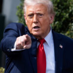 Donald Trump solicită o investigație asupra susținerii primite de Kamala Harris din partea starurilor. Ce se află în spatele acestei solicitări? 2 donald trump cere o ancheta cu privire la sprijinul pe care l a primit kamala harris de la celebritati care este motivul 682b189305fe4