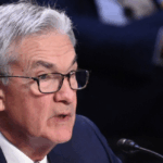 Donald Trump își reia criticile la adresa șefului Fed: „Un adevărat nătărău!” 2 donald trump il ataca din nou pe seful fed este un natarau 681cc69a352cc