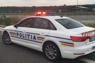 dupa gratii timp 4 ani si 9 luni pentru un drum ratat spre constanta a aruncat drogurile din masina intr o punga de la profi dar politistii le au gasit 682fadf727bdc
