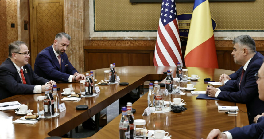 „Reprezentantul lui Ciolacu” se află în delegația americană ce va observa alegerile, dorind să organizeze întâlniri cu aspiranții la Cotroceni. 1 emisarul lui ciolacu e in delegatia sua care ne va monitoriza alegerile el a vrut sa aranjeze intalniri cu candidatii la cotroceni 681691d815bbe