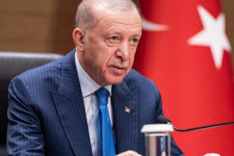erdogan cere rusiei si ucrainei sa continue negocierile privind pacea sa nu inchida usa 68384ea4701e4