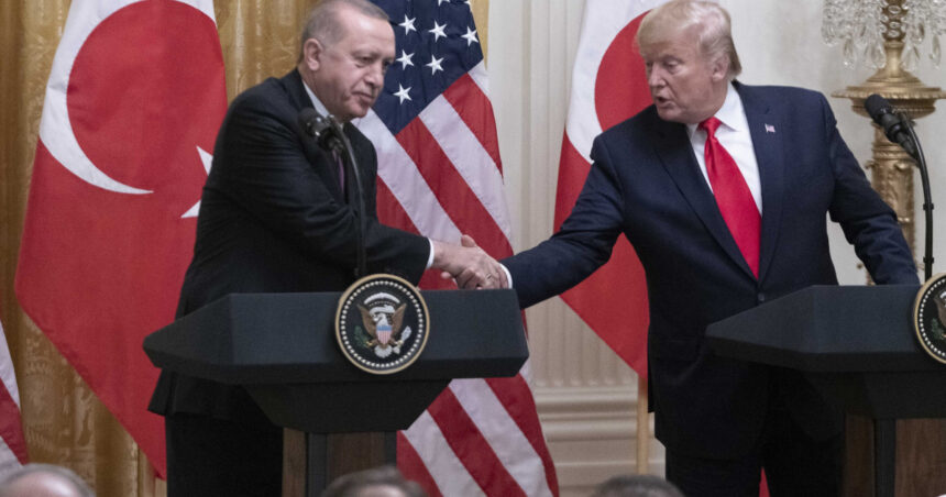 Erdogan anunță că restricțiile americane asupra Turciei vor fi eliminate în curând: „Putem afirma cu certitudine că se conturează o deblocare” 1 erdogan spune ca sanctiunile sua impotriva turciei vor fi ridicate in curand putem afirma cu usurinta ca exista o relaxare 6828db98e1565