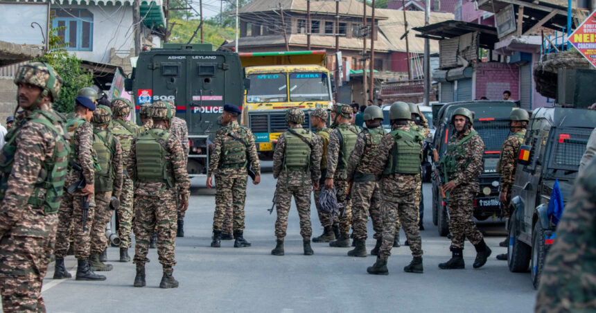 Tensiuni crescute între India și Pakistan în urma acuzațiilor de atacuri cu rachete; răspunsul Americii 1 escaladare in conflictul dintre india si pakistan dupa ce cele doua tari s au acuzat reciproc de atacuri cu rachete reactia sua 681f43fe9ba4d