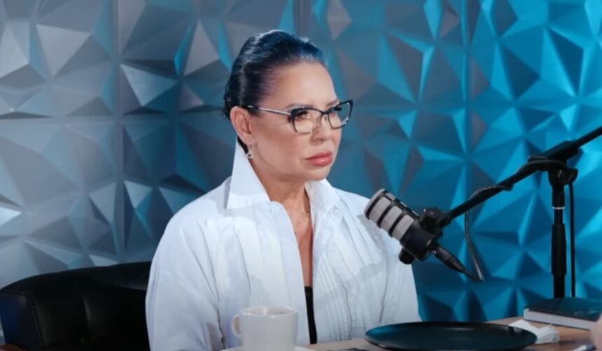 Eugenia Șerban, decizii drastice pentru a-și proteja singurul fiu de sinucidere. Îl izolează în locuință: „Nu pot să-l las să plece” 1 eugenia serban masuri stricte pentru a si salva unicul copil de la autodistrugere isi tine baiatul inchis in casa nu vreau sa l pierd 68231971c5a44