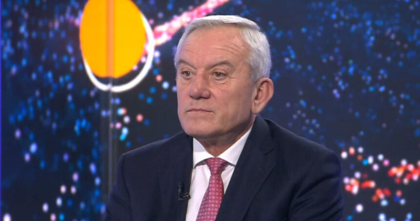 Constantin Toma îi răspunde lui Sorin Grindeanu și subliniază necesitatea ca PSD să se alăture guvernării: „Așteptarea nu este o opțiune!” 1 exclusiv constantin toma il contrazice pe sorin grindeanu si spune ca vrea ca psd sa intre la guvernare nu poti sa stai la asteptare 682ca96cef60a