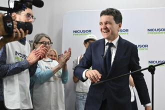exclusiv cum poate recupera nicusor dan diferenta de voturi fata de george simion traian basescu va amintiti de anul 2000 6818d605b731e