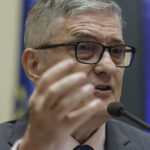 Daniel Dăianu: Oprită finanțarea, România riscă să se sufocă sub greutatea datoriilor! 2 exclusiv daniel daianu daca peste noapte finantarea romaniei si refinantarea datoriei publice ar fi stopate romania s ar asfixia 681ded4051c5c
