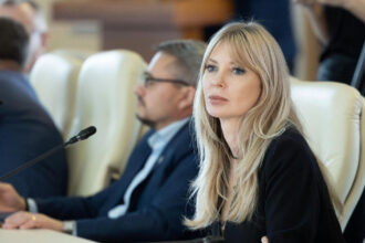exclusiv victoria stoiciu singura din psd care a votat pentru sustinerea lui nicusor dan nu cred ca ne permitem sa glumim 6819ea19dd263