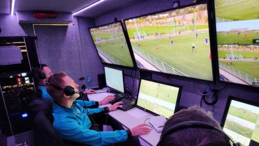 Dezvăluiri surprinzătoare despre haosul VAR în meciul CFR - U Cluj! Adevăratul motiv din spatele prăbușirii sistemului! 1 explicatia oficiala pentru haosul var de la cfr u cluj motivul incredibil care a dus la caderea sistemului 681736e2be99c