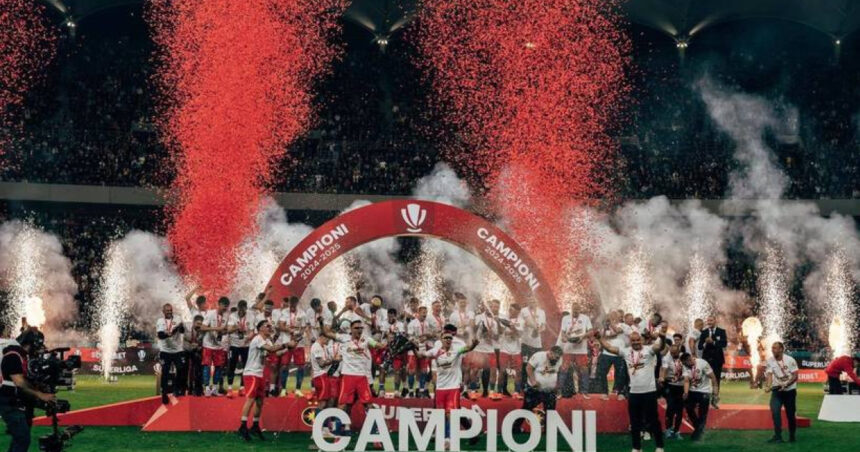 FCSB sărbătorește victoria și ridică trofeul de campioană în urma triumfului pe teren propriu în ultima confruntare a sezonului! 1 fcsb a primit trofeul de campioana dupa ce a castigat ultimul meci de acasa din acest sezon 682b9af7d8684