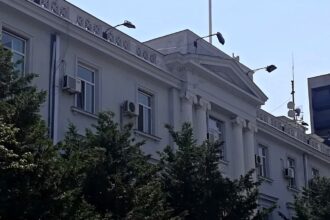 femeie injunghiata de concubin la eforie barbatul a fost gasit in locuinta dupa ce si a provocat rani 68271ed8a853c