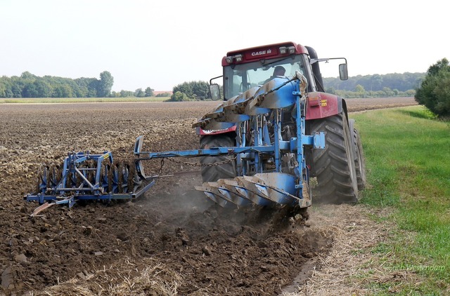 Fermierii sub lupa Fiscului: Informații proaspete pentru ANAF despre cei care dețin atestate de producător 1 fermierii luati la ochi de fisc noi date care vor fi furnizate anaf privind beneficiarii atestatelor de producator 682ff326e1928