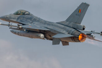 fortele aeriene romane anunta zboruri de antrenament la inaltimi mici pe intreg teritoriul tarii se folosesc inclusiv avioane f 16 6835f243acc33