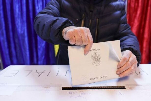 foto alegeri prezidentiale 2025 nicusor dan se distanteaza dupa numararea a jumatate din voturi 682a32386ebda