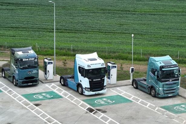 foto anunt primul hub al romaniei de mare putere pentru incarcarea masinilor electrice este al omv petrom 681c8a6016cfa