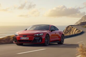 foto audi lanseaza o versiune mai ieftina cu 20 000 de euro a modelului electric e tron gt 68256aed31754