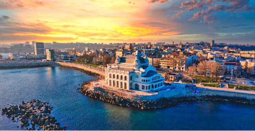 Cazinoul din Constanța își deschide porțile! Află prețul biletelor și programul de vizitare! 1 foto cazinoul din constanta oficial deschis publicului vezi aici cat costa un bilet si in ce zile poate fi vizitat 68384a2ae02eb
