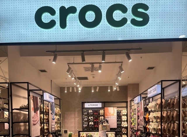 Crocs, renumitul brand de încălțăminte, își deschide porțile în Iași și Cluj-Napoca! 1 foto crocs unul dintre cele mai populare branduri de incaltaminte din lume se extinde in iasi si cluj napoca 681b33611f7c3
