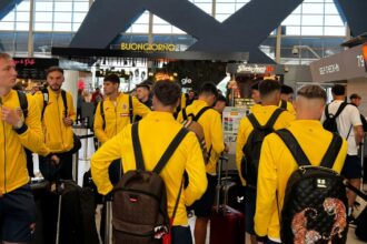foto exclusiv romania u21 pleaca in cantonament unde se pregatesc elevii lui pancu inainte de euro 2025 6837f5479607f