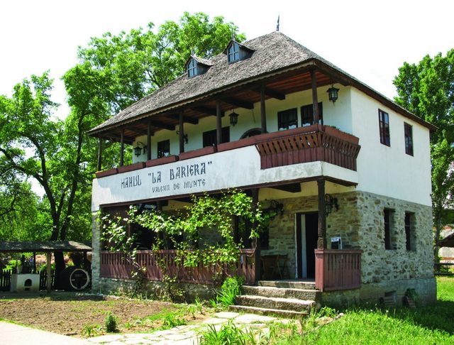 Muzeul Satului caută chiriaș pentru hanul ce l-a găzduit pe Alexandru Ioan Cuza 1 foto muzeul satului vrea sa inchirieze hanul la care a stat alexandru ioan cuza 682419235f951