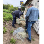 Captură impresionantă în Lipnița și Rasova: Poliția descoperă un adevărat depozit de arme și muniții la locuințele a cinci braconieri! 2 foto perchezitii in lipnita si rasova un intreg arsenal de arme si munitii descoperit de politisti la domiciliile a cinci braconieri 6835bc5790e02