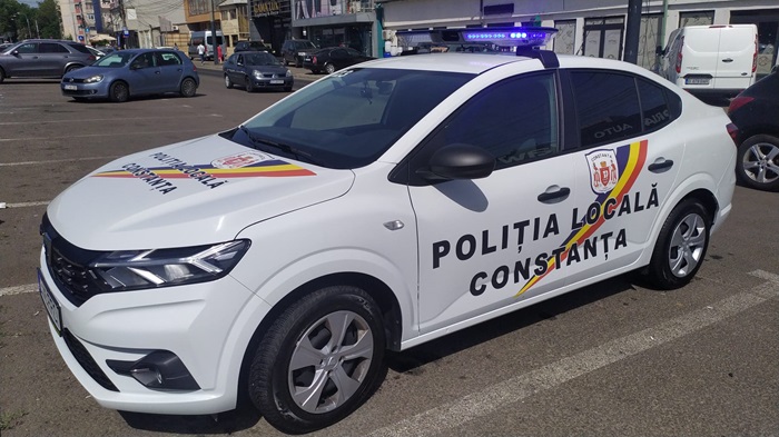 Poliția Locală din Constanța în acțiune: 13 indivizi prinși cu substanțe ilegale asupra lor 1 foto politia locala constanta da lovitura 13 persoane depistate avand asupra lor substante interzise 6824607bea36e