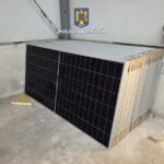 Operatiune de amploare a poliției în județ: Acțiuni de percheziție în Constanța, Ovidiu, Lumina și Nicolae Bălcescu, vizând un caz de fraudă de aproape 320.000 de euro. 3 foto politistii au rascolit judetul perchezitii in constanta ovidiu lumina si nicolae balcescu intr un dosar cu prejudiciu de aproape 320 000 de euro 681b40ff14573