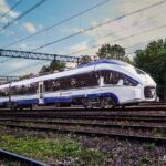 România își îmbogățește flota feroviară cu trenuri moderne din Polonia: Destinații și viteze surprinzătoare! 3 foto romania cumpara alte trenuri moderne de la polonezi pe unde vor circula si cu ce viteza 6825e2a1487fc