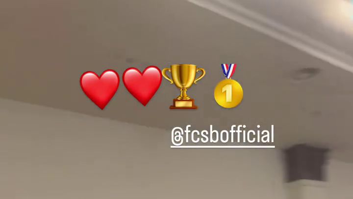 Petrecerea a prins viață la Cluj! Fotbaliștii de la FCSB au sărbătorit cu entuziasm după meciul de la Craiova 1 foto si video a inceput petrecerea la cluj jucatorii de la fcsb au dat startul sarbatorii dupa finalul partidei de la craiova 681fadb77db69