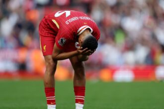 foto si video cosmar pentru trent alexander arnold huiduit copios de fanii lui liverpool dupa ce si a anuntat plecarea 6820ed6729f75
