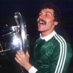 Dimineața magică: Steaua București rememorează triumful din 7 mai 1986, ziua gloriei în Cupa Campionilor Europeni! 2 foto si video la 7 dimineata steaua bucuresti a postat un mesaj despre 7 mai 1986 ziua triumfului din cupa campionilor europeni 681aeed9ba086