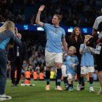 Pep Guardiola, copleșit de emoție la despedirea lui De Bruyne pe Etihad. Belgianul a lăsat fără cuvinte cu o ocazie ratată impresionantă 2 foto si video pep guardiola in lacrimi la ultimul meci al lui de bruyne pe etihad belgianul a socat cu o ratare monumentala 682d697c85667