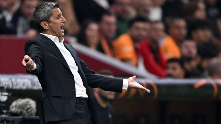Răzvan Lucescu în mijlocul intensității! Află ce s-a petrecut în marea finală a Cupei Greciei! 1 foto si video razvan lucescu are de ce sa fiarba ce s a intamplat in finala cupei greciei 68299ee3c646e