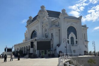 foto video ziua mult asteptata cazinoul din constanta isi redeschide portile pentru public emotii intense pe faleza orasului 682d86898a359