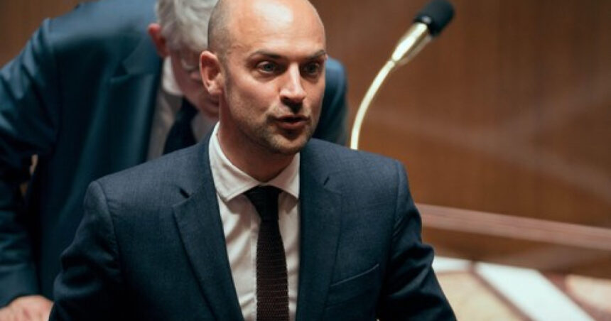 Franța declară impas în relațiile cu Algeria și va retrage diplomați ca reacție la o decizie „fără temei și inacceptabilă” 1 franta anunta ca relatia cu algeria e blocata si va expulza diplomati ca raspuns la o decizie nejustificata si nejustificabila 6824882d07f4d
