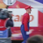 Spectacol de neuitat pe Arena Națională! Jucătorii FCSB au încins atmosfera înainte de duelul cu Craiova 2 galerie foto carnaval pe arena nationala jucatorii fcsb au facut spectacol total inainte de derby ul cu craiova 6828ba9d1e329