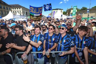 galerie foto fenomenal peste 20 000 de fani ai lui inter fara bilet la finala au ocupat munchenul 683b2881438d3