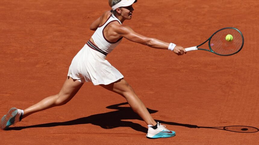Jocul de cuvinte prin care Roland Garros a surprins înfrângerea româncei Jaqueline Cristian în confruntarea cu Iga Swiatek 1 galerie foto prin ce joc de cuvinte a descris roland garros esecul romancei jaqueline cristian din meciul cu iga swiatek 683ae20684095