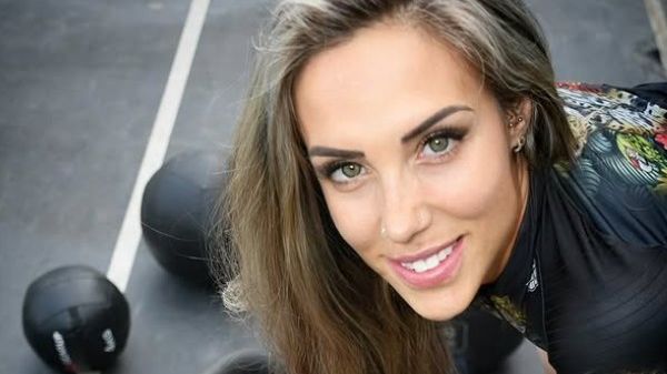 Barbara Fasoi, campioana tatuată, strălucește în România cu un nou titlu! 1 galerie foto superba barbara fasoi campioana tatuata care a castigat titlul in romania 682dc4c99c40a