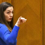 Gavrilă (POT) a avut o întâlnire cu Nicușor Dan pentru a solicita lista celor 11,6 milioane de votanți de la STS, în vederea unui „exercițiu de transparență absolută” în procesul electoral. 2 gavrila pot s a dus la nicusor dan ca sa i ceara lista de la sts cu cei 116 milioane de votanti pentru necesitatea unui exercitiu de transparenta totala al alegerilor v 683756cbda882