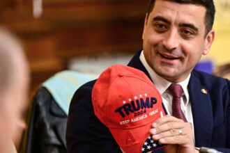 george simion rusia nu reprezinta o amenintare pentru nato ce mesaj are liderul aur pentru investitorii privati din romania 681516427b37c
