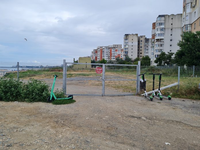 Christos Panopoulos, antreprenor grec, cedare pe taluzul plajei Modern în favoarea ABADL, visul său de a construi apartamente rămâne neîmplinit. 1 grecul christos panopoulos pierde in favoarea abadl terenul de pe taluzul plajei modern unde voia sa construiasca blocuri 68212c8b6d35c
