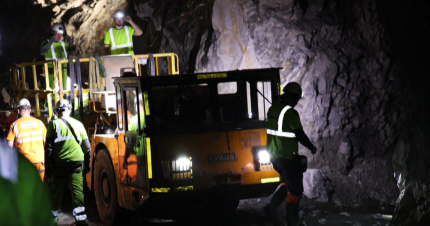 Groenlanda oferă licență de minerit unei asocieri danezo-franceze, în timp ce investițiile americane se amână. 1 groenlanda acorda permis de exploatare miniera unui grup danezo francez investitiile sua intarzie 682e28d85e253