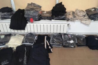 haine de firma fara acte descoperite de politistii de frontiera la mangalia intr un autocar care venea din turcia 682d9eab0c27e