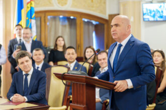ilie bolojan a eliberat din functie 13 persoane din administratia prezidentiala sefa protocolului de la cotroceni pleaca dupa 20 de ani 68343d1fb1ca2