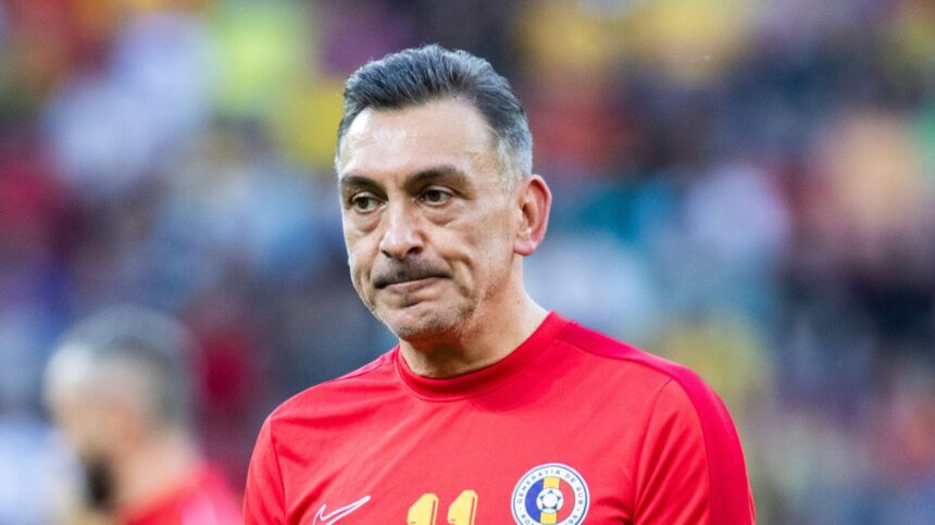 Ilie Dumitrescu își oferă viziunea asupra echipei lui Gigi Becali: "E imposibil să nu colaborezi cu el! Asta ar fi abordarea mea cu orice formație!" 1 ilie dumitrescu i a facut echipa lui gigi becali nu ai cum sa nu joci cu el eu asa as juca cu orice echipa 683970e4caf4e