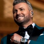 Cătălin Botezatu în vacanță: Destinația de vis a designerului care se bucură de momente de relaxare, departe de iubirea sa recentă! 2 imagini din vacanta lui catalin botezatu unde se relaxeaza creatorul de moda care nu apare alaturi de noua iubita in sfarsit 6814d44da8cb7