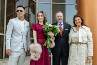 imagini noi de la cununia civila a lui mihai albu cu elena nechifor mireasa nu s a putut abtine si a izbucnit in lacrimi 6831a0fb6c71e