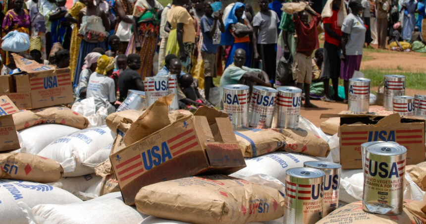 Consecințe devastatoare ale reducerii fondurilor USAID: Mii de oameni nevoiași rămân fără hrană, stocurile zac în depozite 1 impact dur al taierii fondurilor usaid alimente pentru milioane de oameni saraci raman blocate in depozite 6827a62875d2c