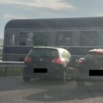Accident feroviar în Tulcea: un vagon de tren a intrat în coliziune cu un autoturism 3 incident feroviar in judetul tulcea vagonul unui tren de calatori ar fi lovit o masina 682185510d471